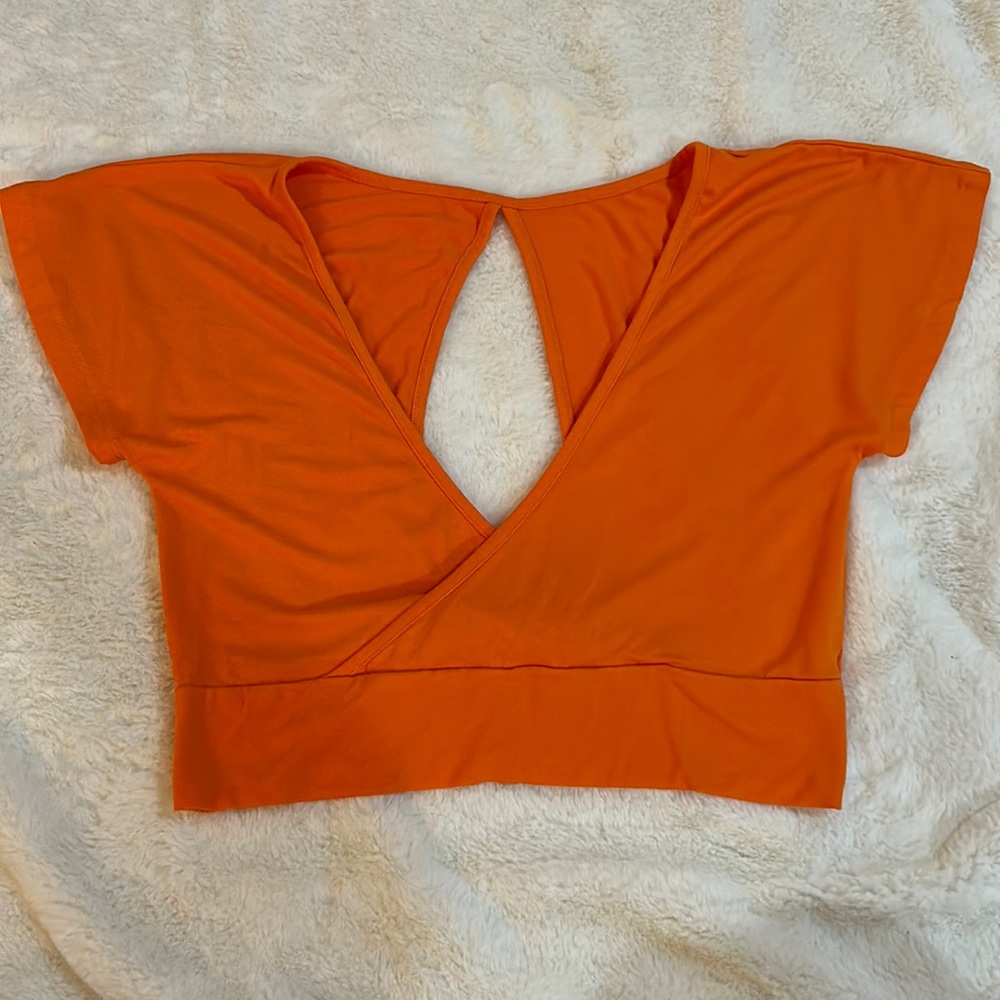 Orange Cross Over Crop